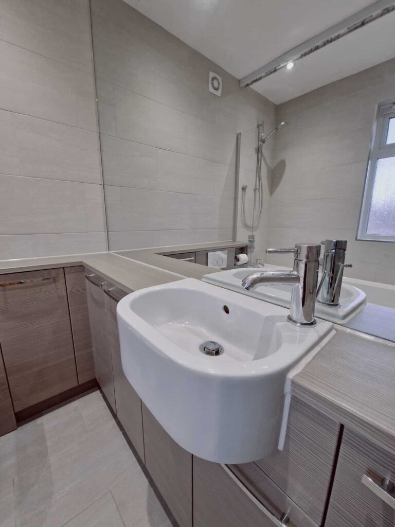 Bathrooms by Edinburgh & Lothians Joiner NOTH Joinery